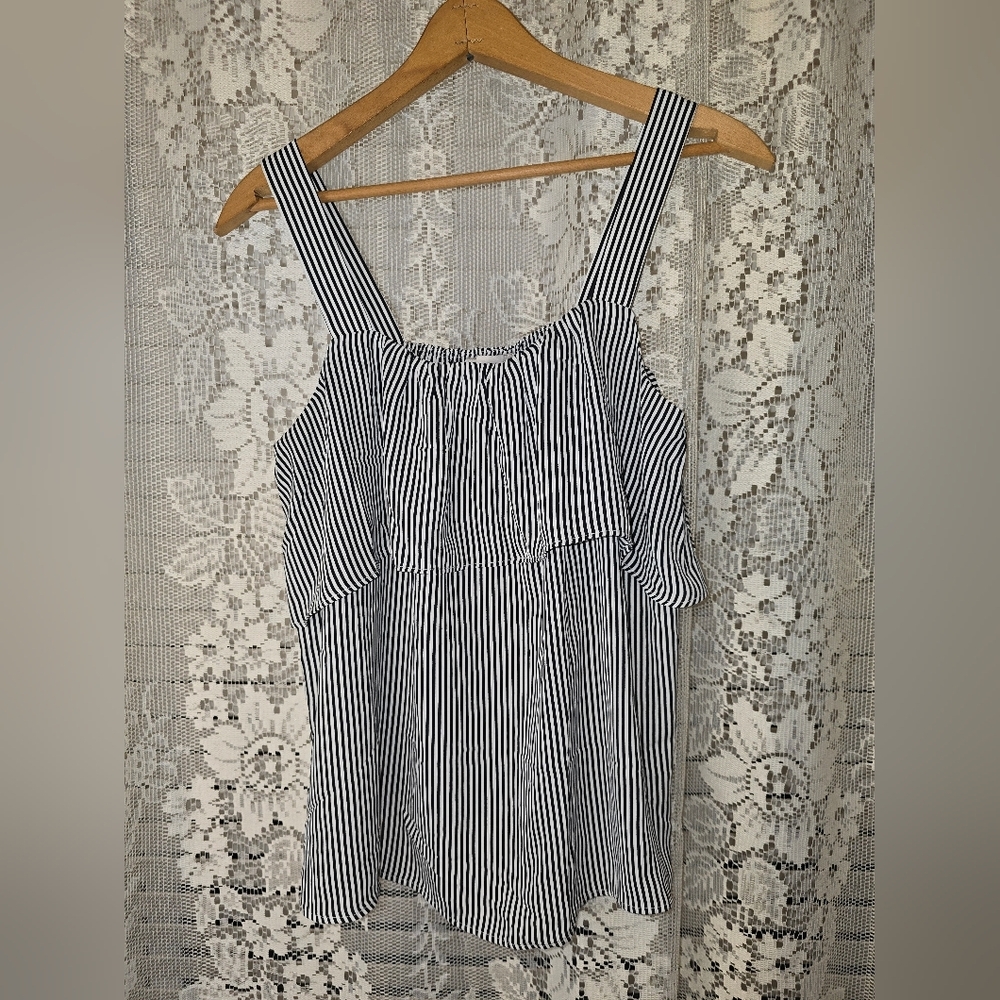 Loft Outlet Black And White Striped Women's Top XS, Tank Top, Blouse